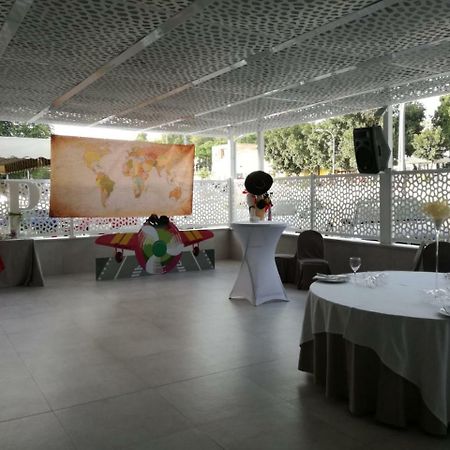 Hostal El Sevillano Rus Buitenkant foto