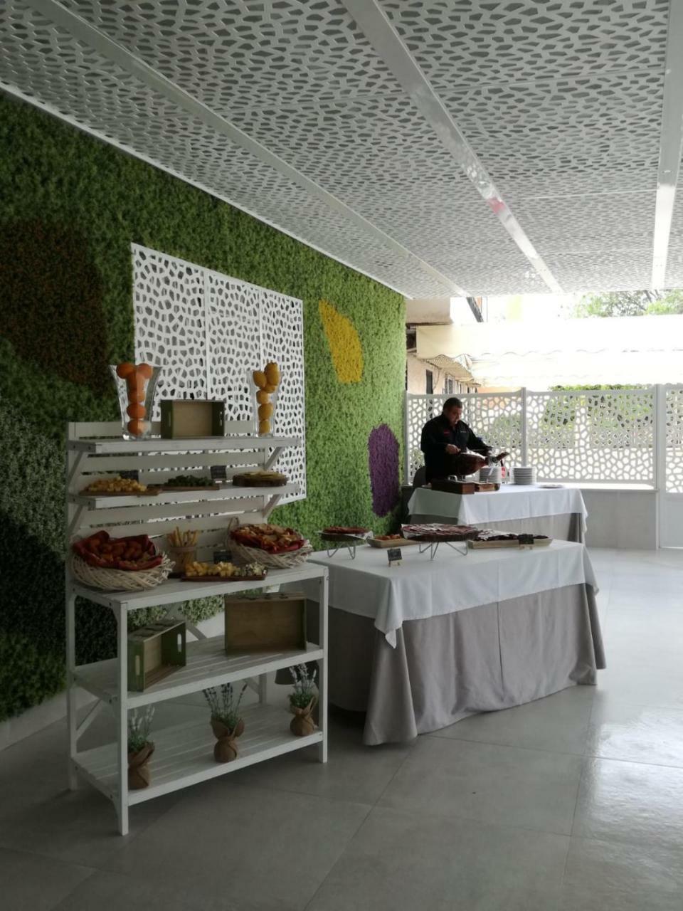 Hostal El Sevillano Rus Buitenkant foto