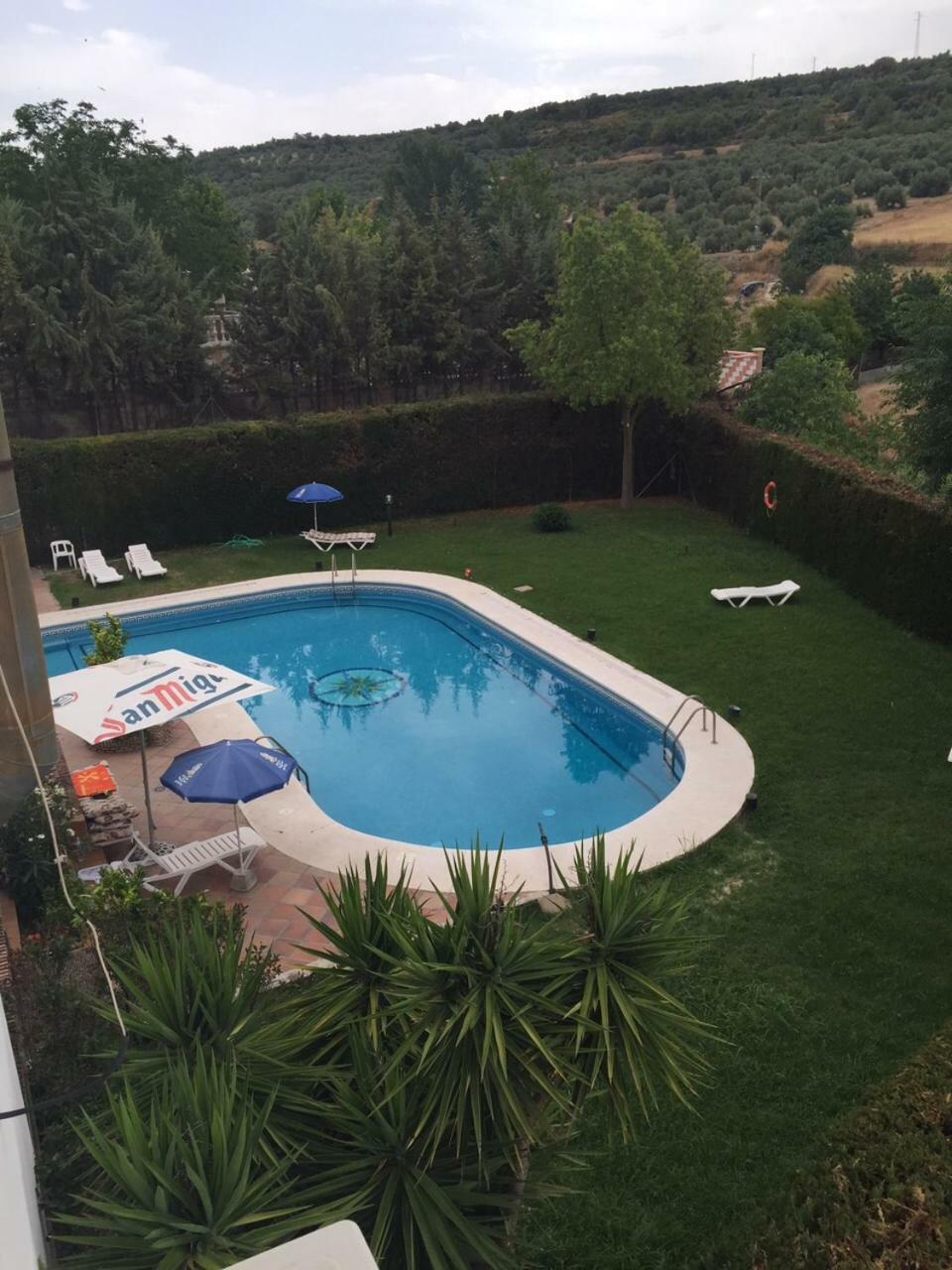 Hostal El Sevillano Rus Buitenkant foto